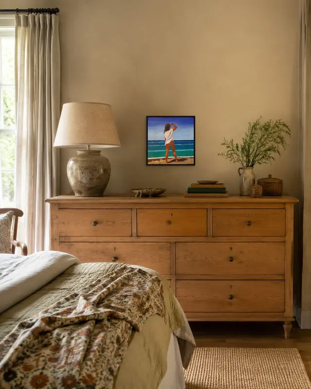 Horizon displayed in a room setting 3