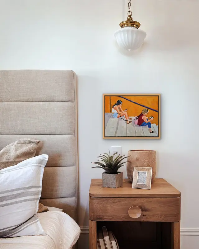 Oxigen displayed in a room setting 2